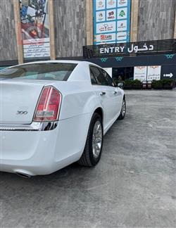 كرايسلر 300